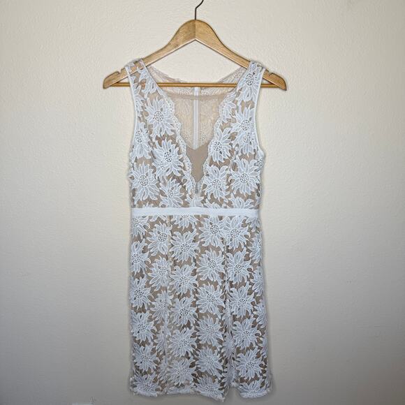 Adrianna Papell Dresses & Skirts - Adrianna Papell Illusion Floral Lace Fit and Flare Ivory Dress 6